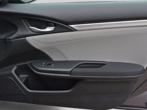 Certified 2017 Honda Civic EX image 28