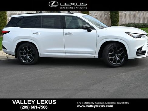 New 2026 Lexus TX 500h AWD image 3