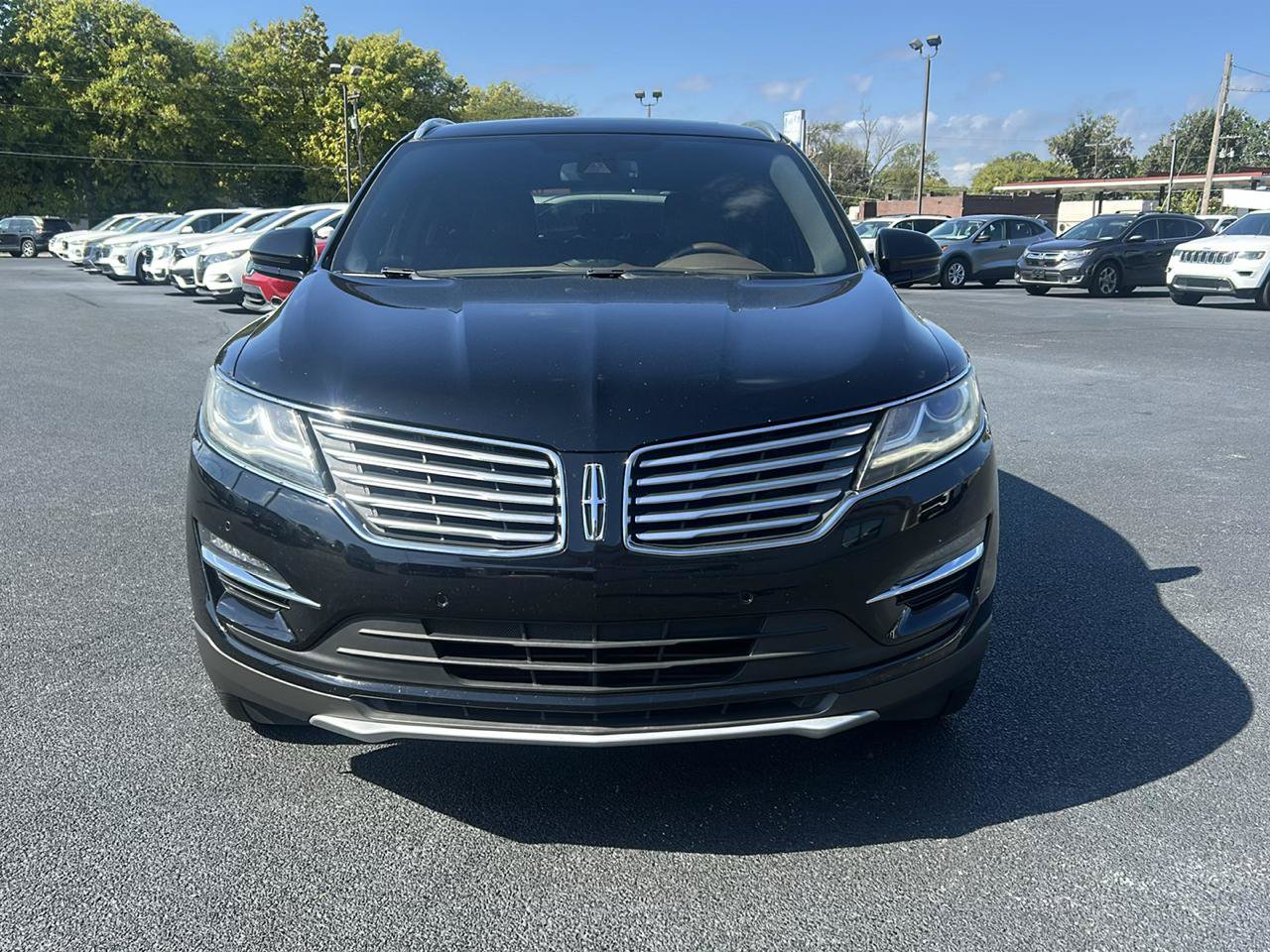 Used 2018 Lincoln MKC Reserve AWD/4WD image 2