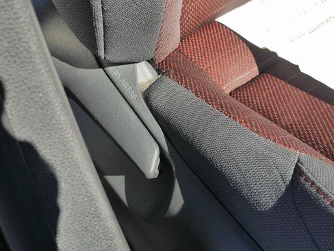 Used 2024 Toyota Corolla SE image 13