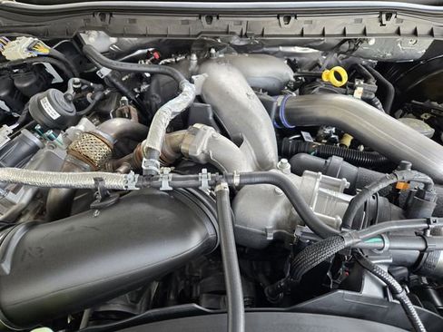 New 2026 Ford F250 Lariat w/ Black Appearance Package image 22