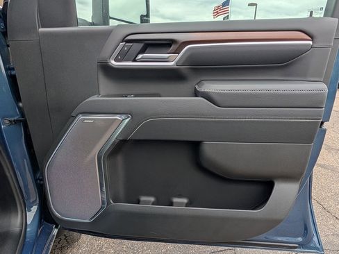 New 2026 GMC Sierra 3500 Denali w/ Denali Reserve Package AWD/4WD image 24
