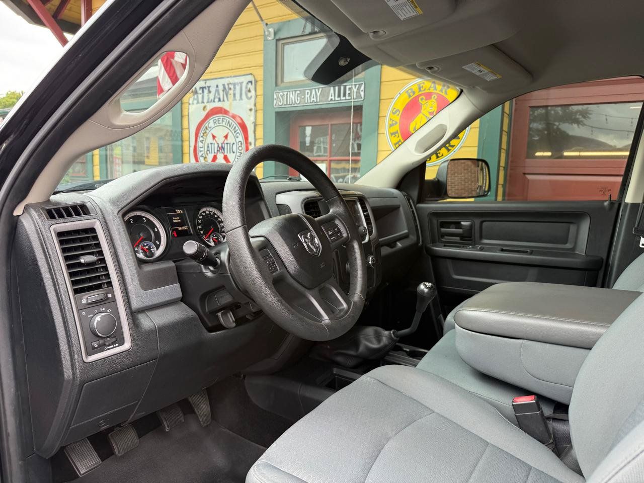 Used 2014 RAM 3500 Tradesman w/ Chrome Appearance Group AWD/4WD image 13