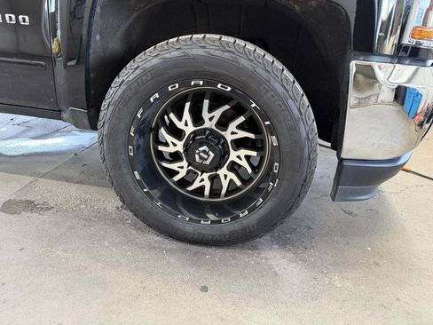 Used 2019 Chevrolet Silverado 1500 LT w/ All Star Edition AWD/4WD image 26