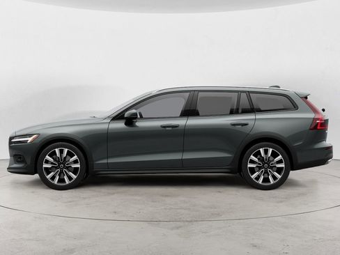 New 2026 Volvo V60 B5 Cross Country Ultra w/ Climate Package image 3