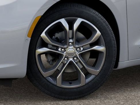 New 2026 Chrysler Pacifica Pinnacle image 8