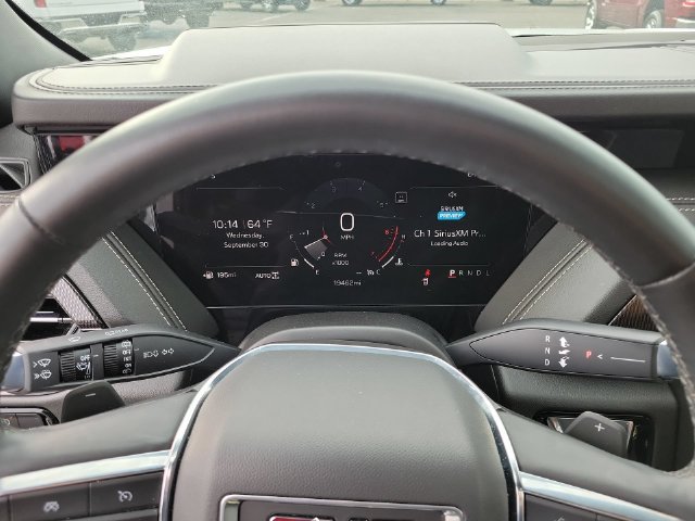 Used 2025 GMC Yukon XL Elevation w/ Elevation Premium Package AWD/4WD image 17