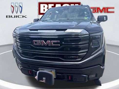 Used 2024 GMC Sierra 1500 AT4 w/ Technology Package AWD/4WD image 2
