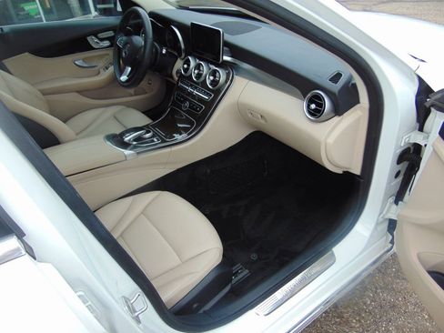 Used 2016 Mercedes-Benz C 300 4MATIC Sedan image 5