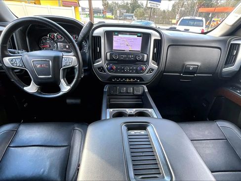 Used 2018 GMC Sierra 1500 SLT image 15