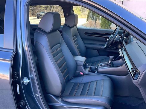 Used 2026 Honda CR-V Sport Touring image 8