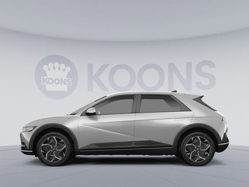 Used 2024 Hyundai Ioniq 5 SEL RWD image 2