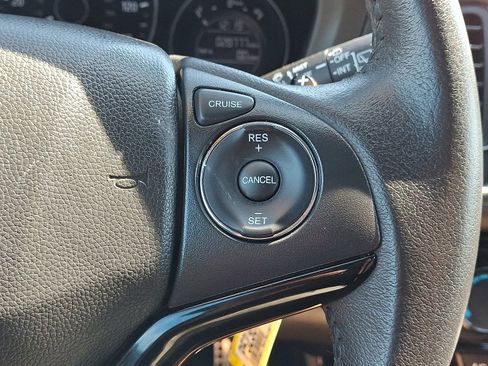 Used 2022 Honda HR-V Sport image 20