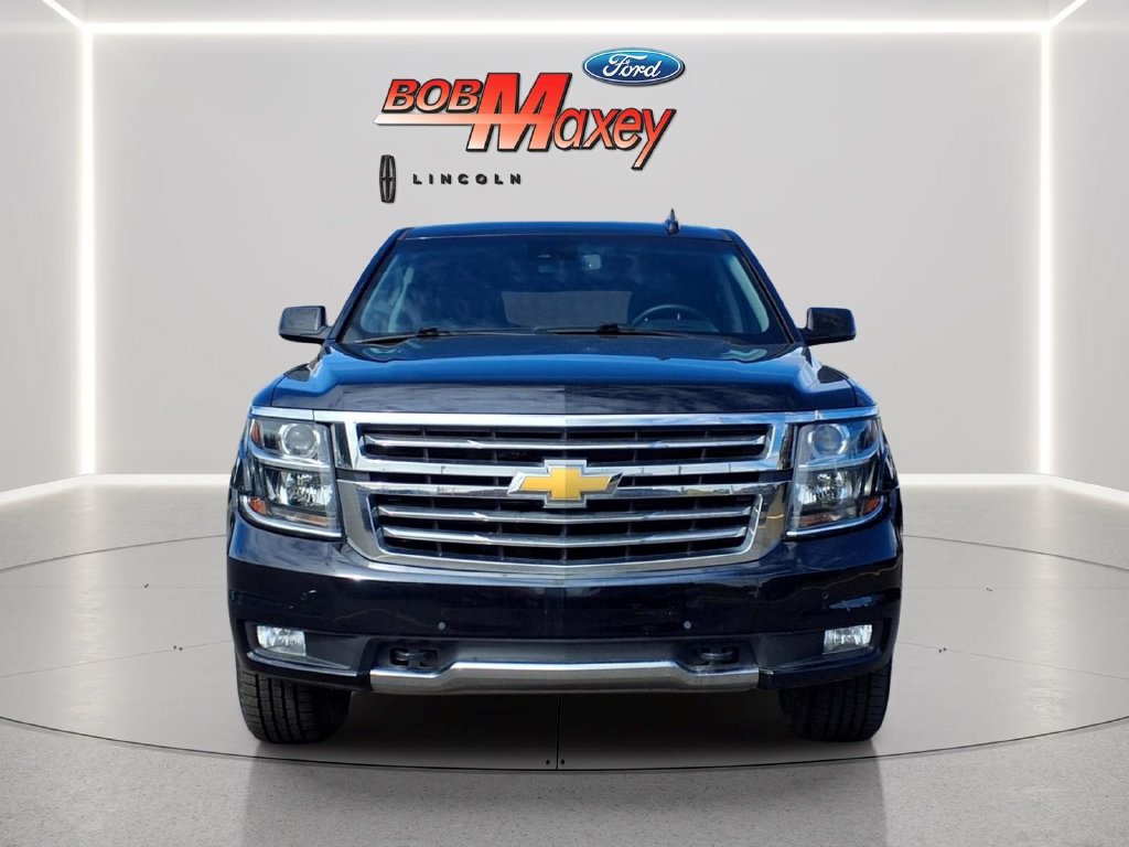 Used 2019 Chevrolet Tahoe LT w/ Luxury Package AWD/4WD image 2
