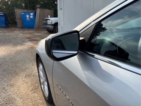 Used 2022 Chevrolet Malibu LT image 17