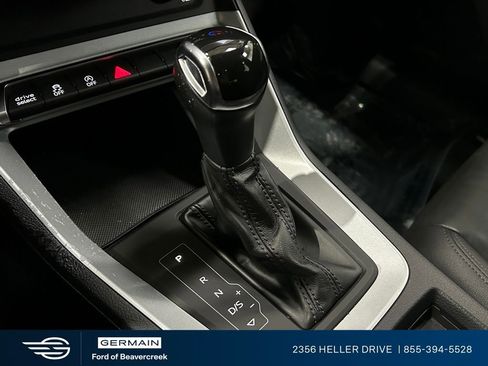 Used 2021 Audi Q3 2.0T Premium image 23