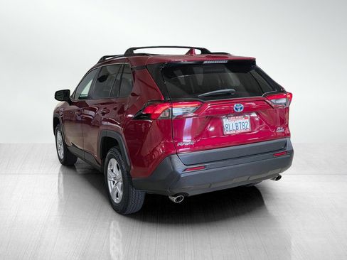 Used 2019 Toyota RAV4 XLE w/ Carpet Mat Package AWD/4WD image 5