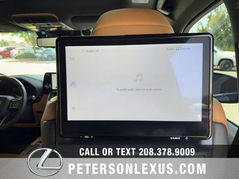 Used 2025 Lexus LX 600 4WD w/ Accessory Package (2T) image 21