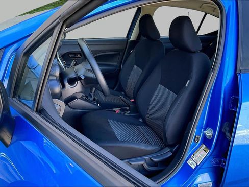 Used 2024 Nissan Versa S FWD image 9