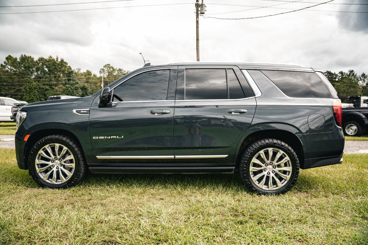 Used 2021 GMC Yukon Denali w/ Denali Premium Package AWD/4WD image 8
