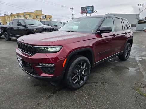 New 2025 Jeep Grand Cherokee Limited image 4