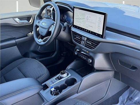 Used 2023 Ford Escape Active w/ Tech Pack #2 image 6