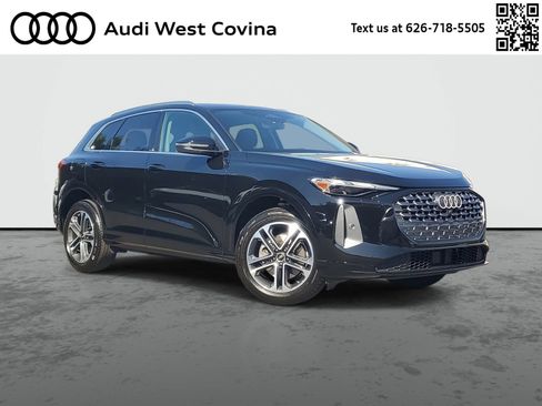 Used 2025 Audi Q5 Premium w/ Convenience Package AWD/4WD image 1