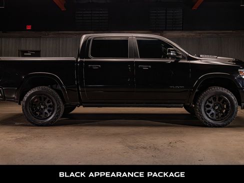 Used 2019 RAM 1500 Laramie AWD/4WD image 10