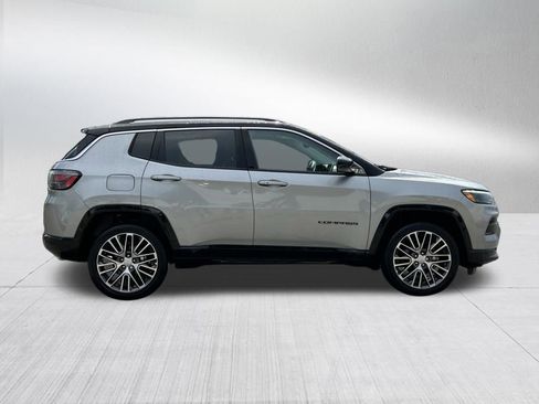 Used 2022 Jeep Compass Limited w/ Elite Group image 4