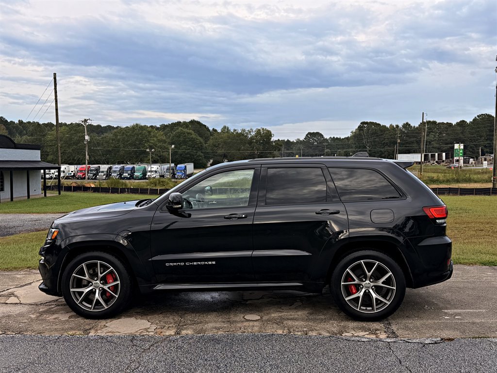 Used 2016 Jeep Grand Cherokee SRT w/ Trailer Tow Group IV AWD/4WD image 8