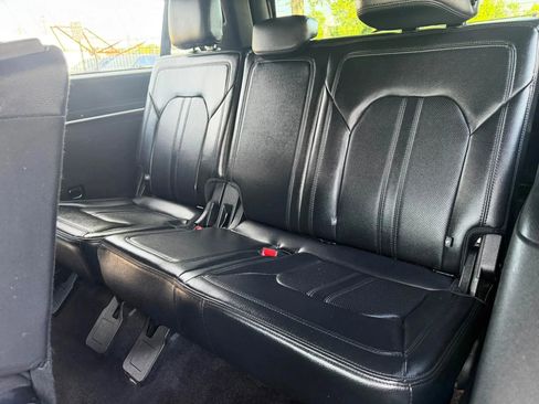 Used 2019 Ford Expedition Max Limited RWD image 17
