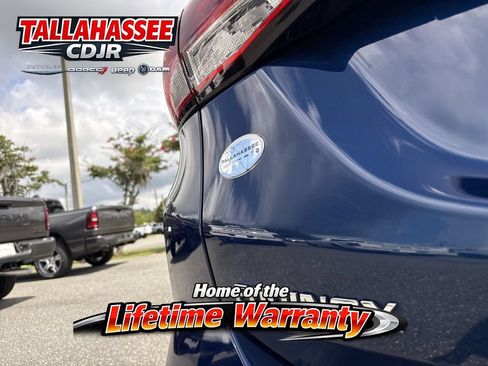 Used 2022 Chevrolet Equinox LT FWD image 5