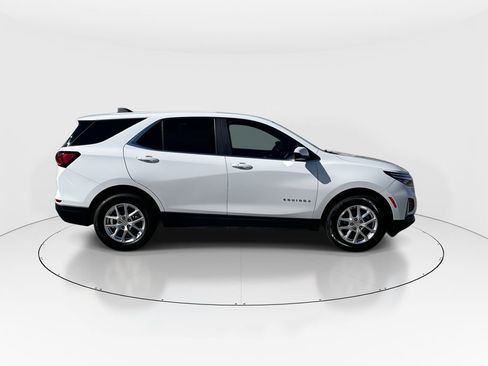 Used 2022 Chevrolet Equinox LT image 9