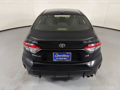 Used 2024 Toyota Corolla SE w/ SE Premium Package FWD image 7