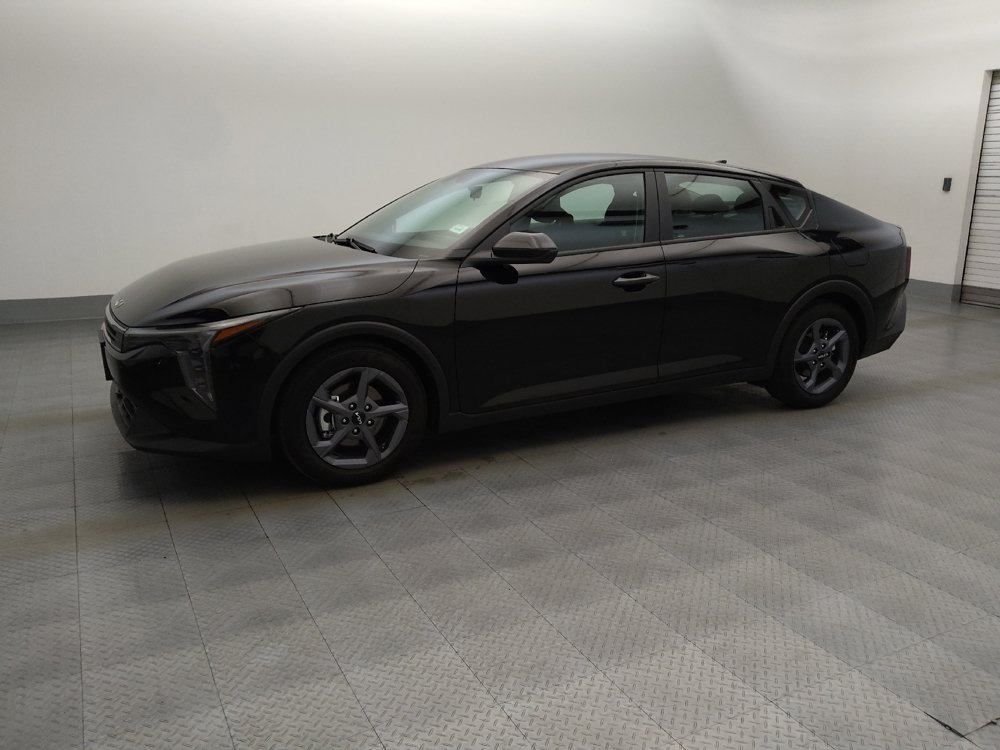 Used 2025 Kia K4 FWD image 2