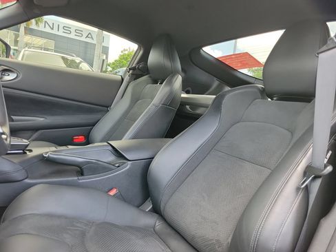 Used 2025 Nissan Z Performance w/ Floor Mat Package RWD image 16