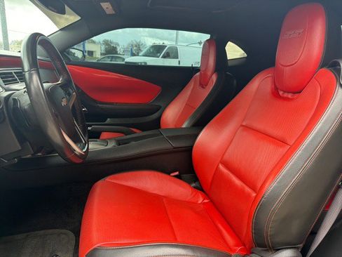 Used 2015 Chevrolet Camaro SS image 15