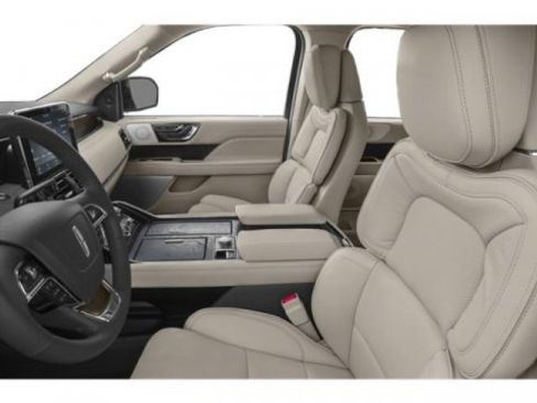 Certified 2020 Lincoln Navigator Reserve w/ Luxury Package image 9