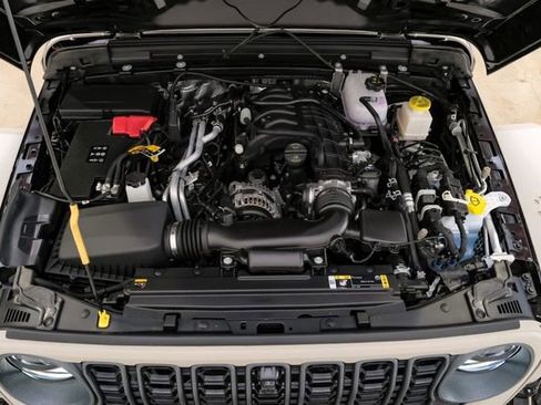 Used 2025 Jeep Gladiator Rubicon w/ Safety Group image 87