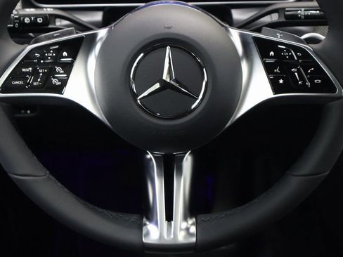 New 2026 Mercedes-Benz GLC 300 4MATIC image 17