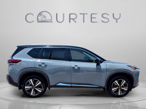Certified 2021 Nissan Rogue Platinum FWD image 8