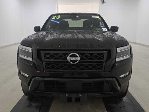 Used 2023 Nissan Frontier SV w/ Midnight Edition Package RWD image 7