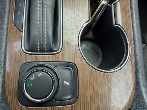 Used 2019 GMC Acadia SLE w/ Driver Alert Package I image 24