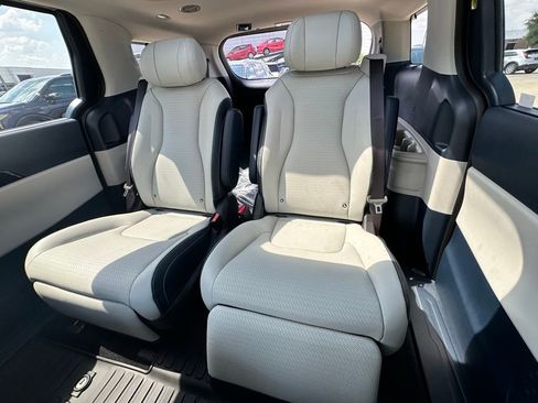 New 2026 Kia Carnival SX Prestige FWD image 22