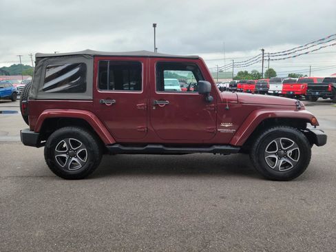 Used 2007 Jeep Wrangler Unlimited Sahara w/ Trailer Tow Group AWD/4WD image 17