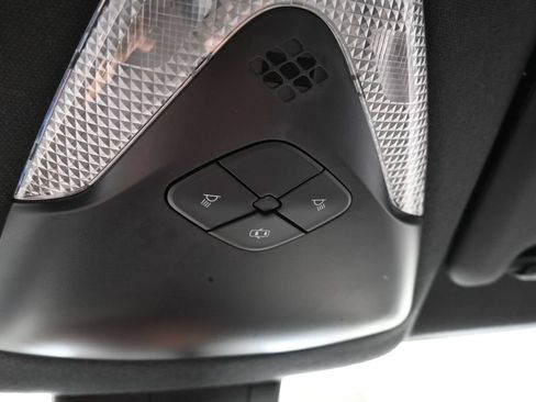 Used 2019 Toyota C-HR XLE FWD image 29