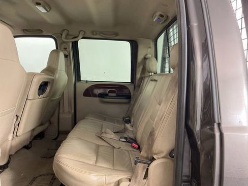 Used 2005 Ford F350 Lariat AWD/4WD image 19
