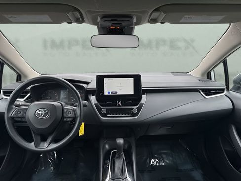 Used 2023 Toyota Corolla LE image 11