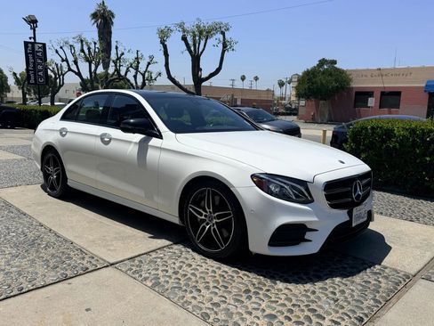 Used 2020 Mercedes-Benz E 350 Sedan image 3