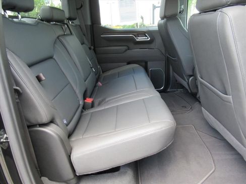 Certified 2026 GMC Sierra 1500 SLT AWD/4WD image 31